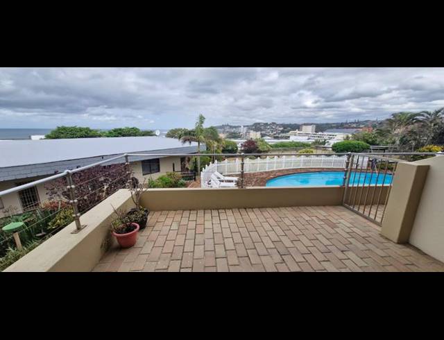 2 BEDROOM APARTMENT FOR SALE IN MANABA BEACH